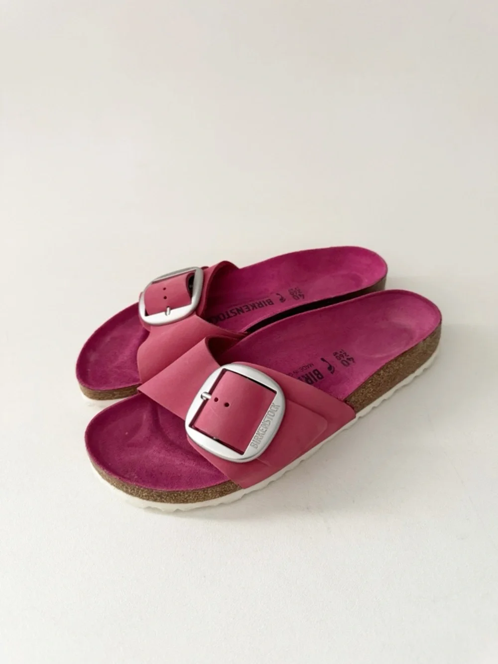 Birkenstock Madrid Big Buckle Sandal EU 40 US 9 Pink Suede Flat Slide Casual - Picture 6 of 8